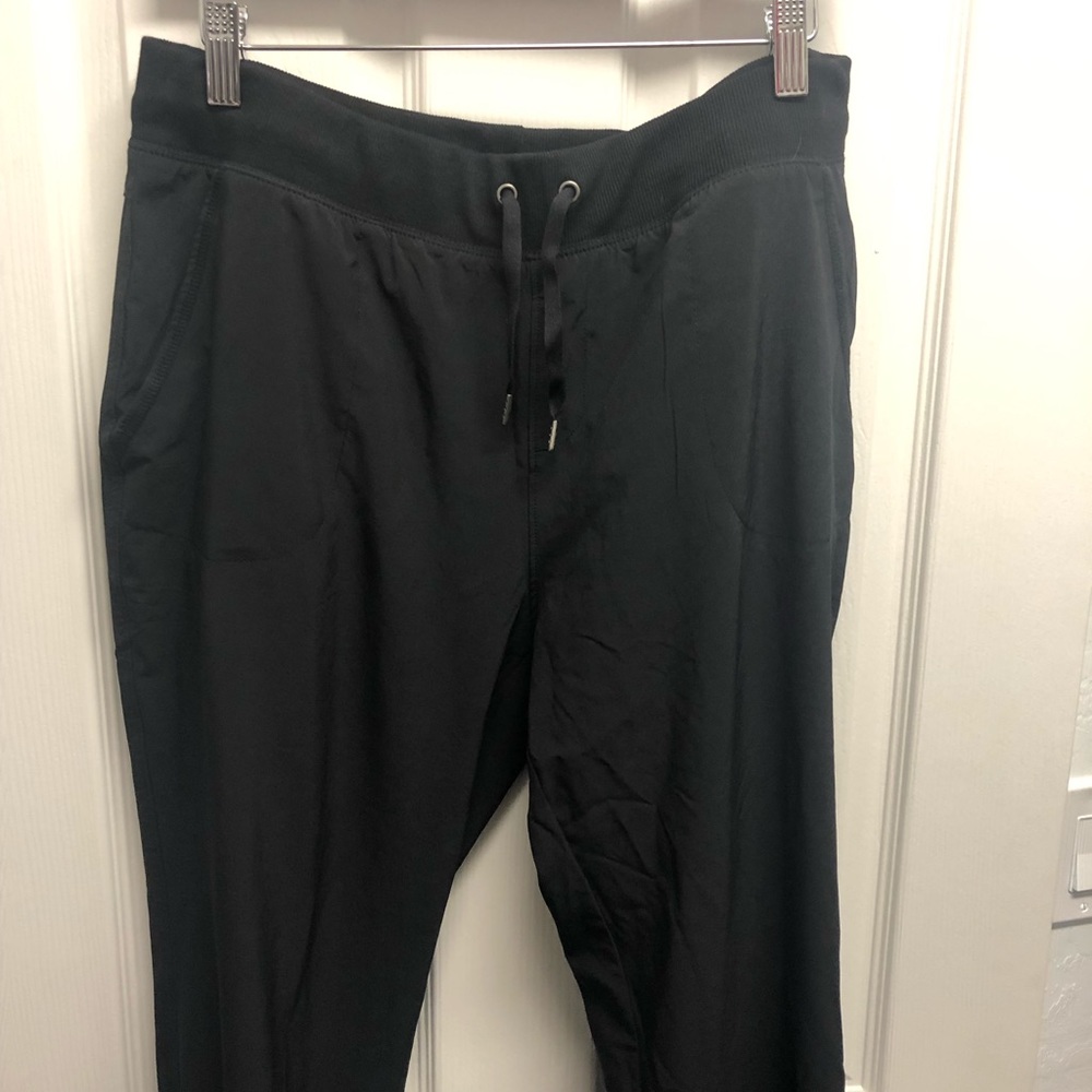 Athleta pants joggers type black